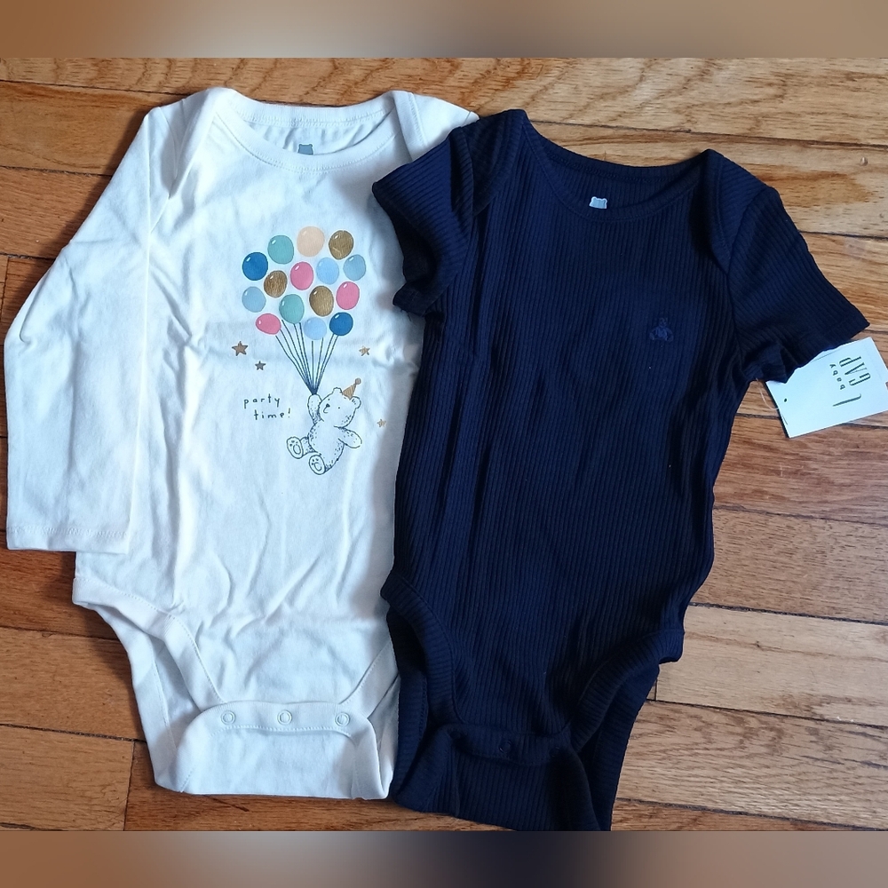 Lot Of 2 NWT Baby Gap Bodysuits Bear Party Navy Stretch Ribbed 12-18 M